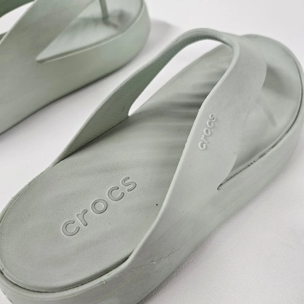 Crocs Brooklyn Flip Platform Sandals Light Green Teal Women Size 7